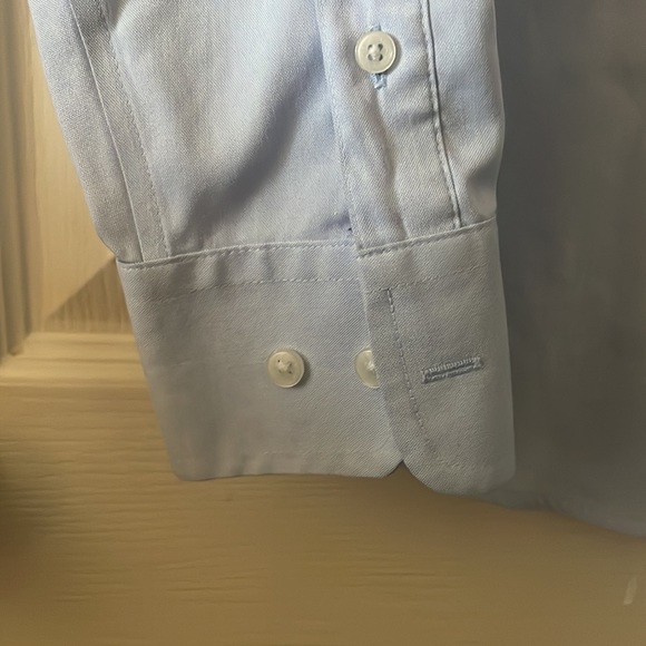 Jones New York signature non-iron button up shirt - Picture 3 of 4